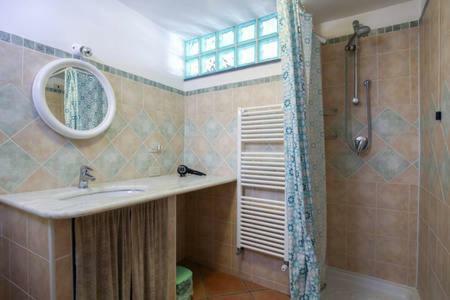 אג'רולה The Cottage מראה חיצוני תמונה